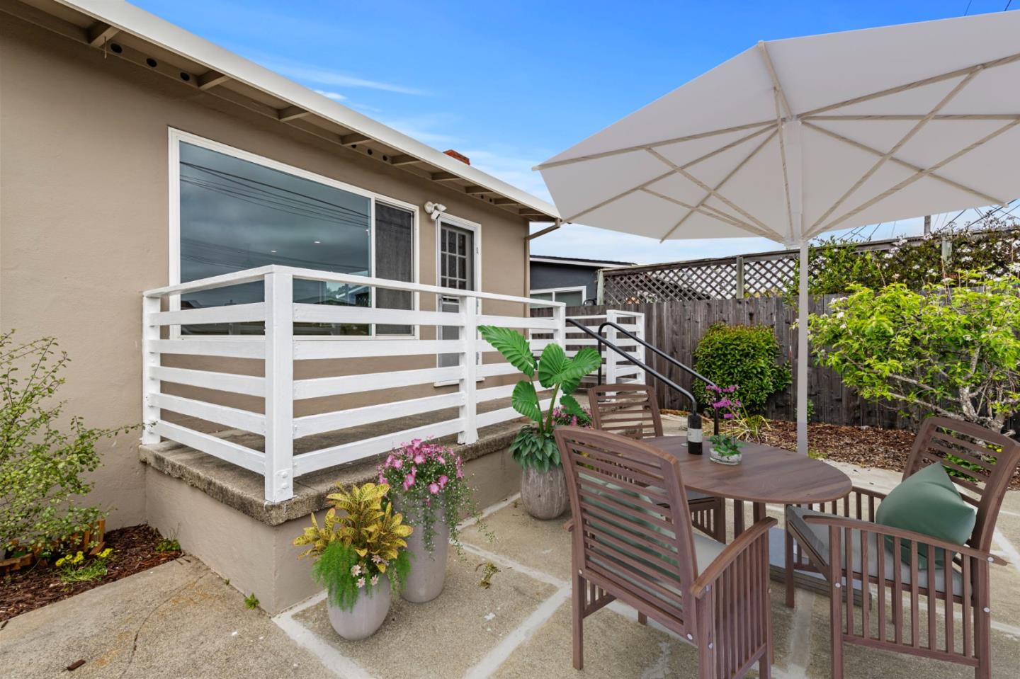 Detail Gallery Image 5 of 43 For 526 Redwood Ave, San Bruno,  CA 94066 - 3 Beds | 2 Baths