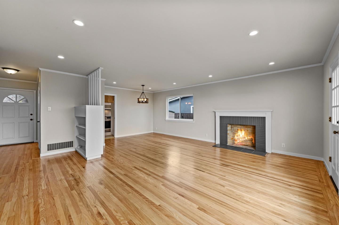 Detail Gallery Image 8 of 43 For 526 Redwood Ave, San Bruno,  CA 94066 - 3 Beds | 2 Baths