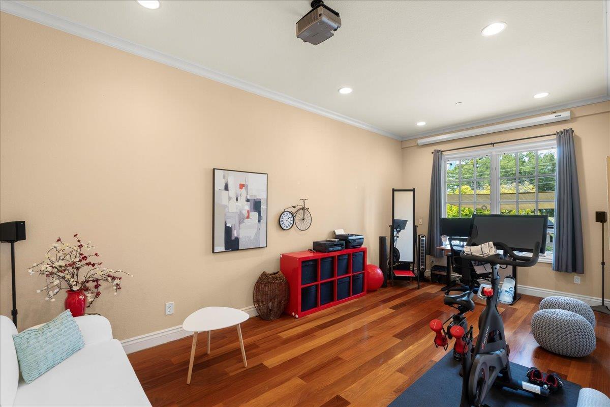 Detail Gallery Image 21 of 60 For 1271 Bellair Way, Menlo Park,  CA 94025 - 5 Beds | 4/1 Baths