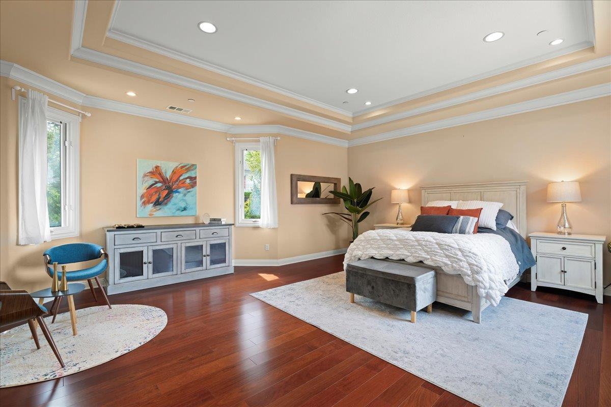 Detail Gallery Image 22 of 60 For 1271 Bellair Way, Menlo Park,  CA 94025 - 5 Beds | 4/1 Baths