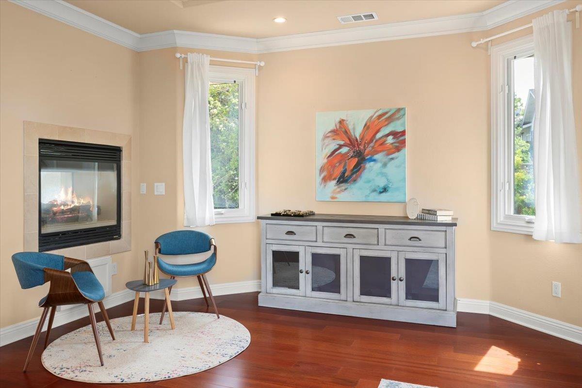 Detail Gallery Image 25 of 60 For 1271 Bellair Way, Menlo Park,  CA 94025 - 5 Beds | 4/1 Baths