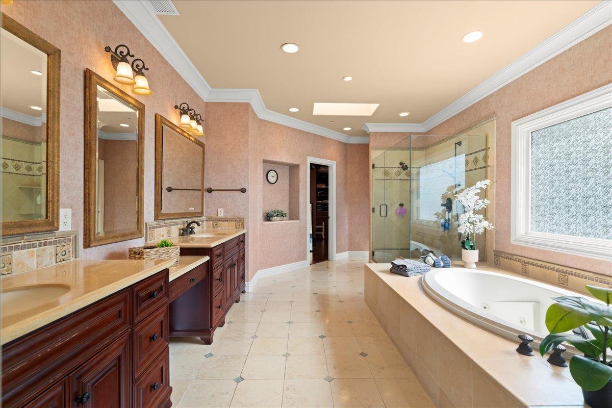 Detail Gallery Image 26 of 60 For 1271 Bellair Way, Menlo Park,  CA 94025 - 5 Beds | 4/1 Baths