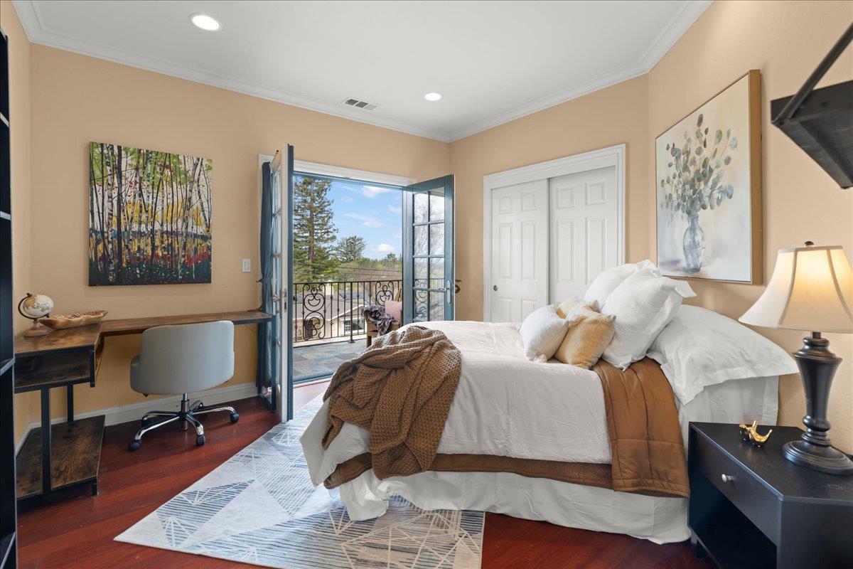 Detail Gallery Image 31 of 60 For 1271 Bellair Way, Menlo Park,  CA 94025 - 5 Beds | 4/1 Baths