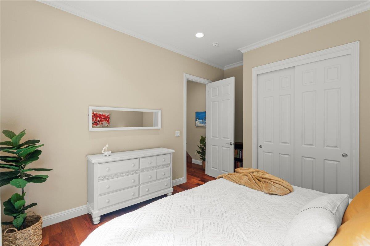 Detail Gallery Image 39 of 60 For 1271 Bellair Way, Menlo Park,  CA 94025 - 5 Beds | 4/1 Baths