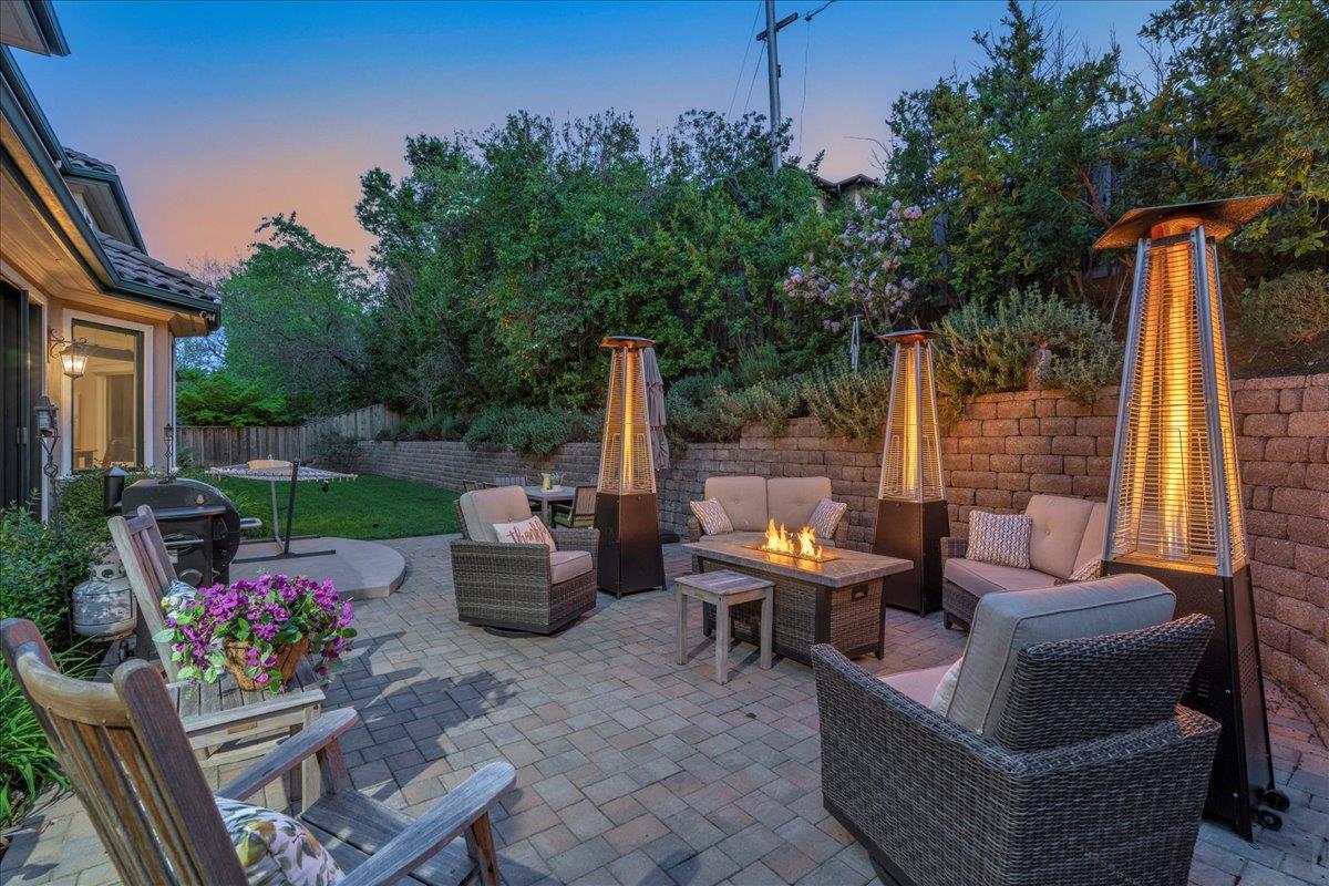 Detail Gallery Image 45 of 60 For 1271 Bellair Way, Menlo Park,  CA 94025 - 5 Beds | 4/1 Baths