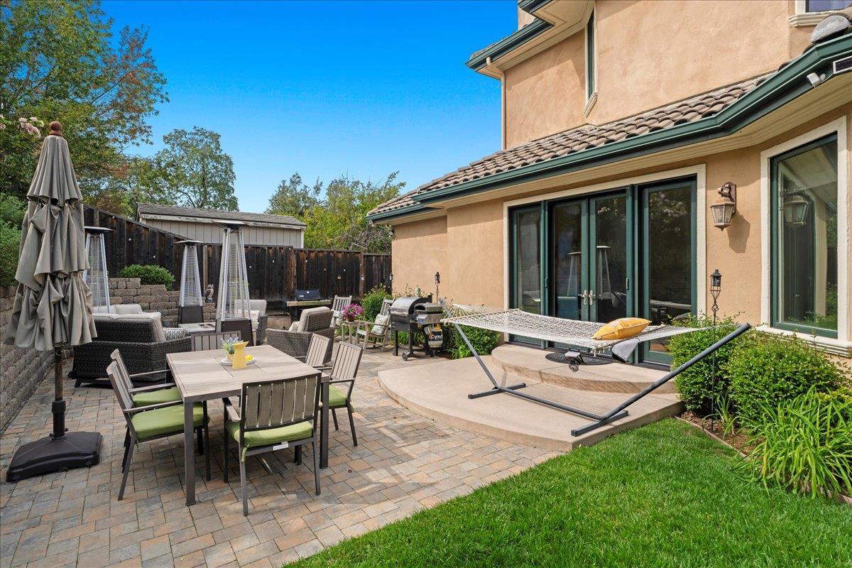 Detail Gallery Image 48 of 60 For 1271 Bellair Way, Menlo Park,  CA 94025 - 5 Beds | 4/1 Baths
