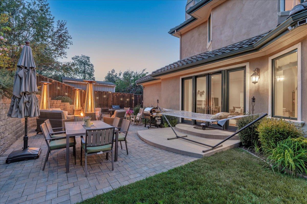 Detail Gallery Image 49 of 60 For 1271 Bellair Way, Menlo Park,  CA 94025 - 5 Beds | 4/1 Baths