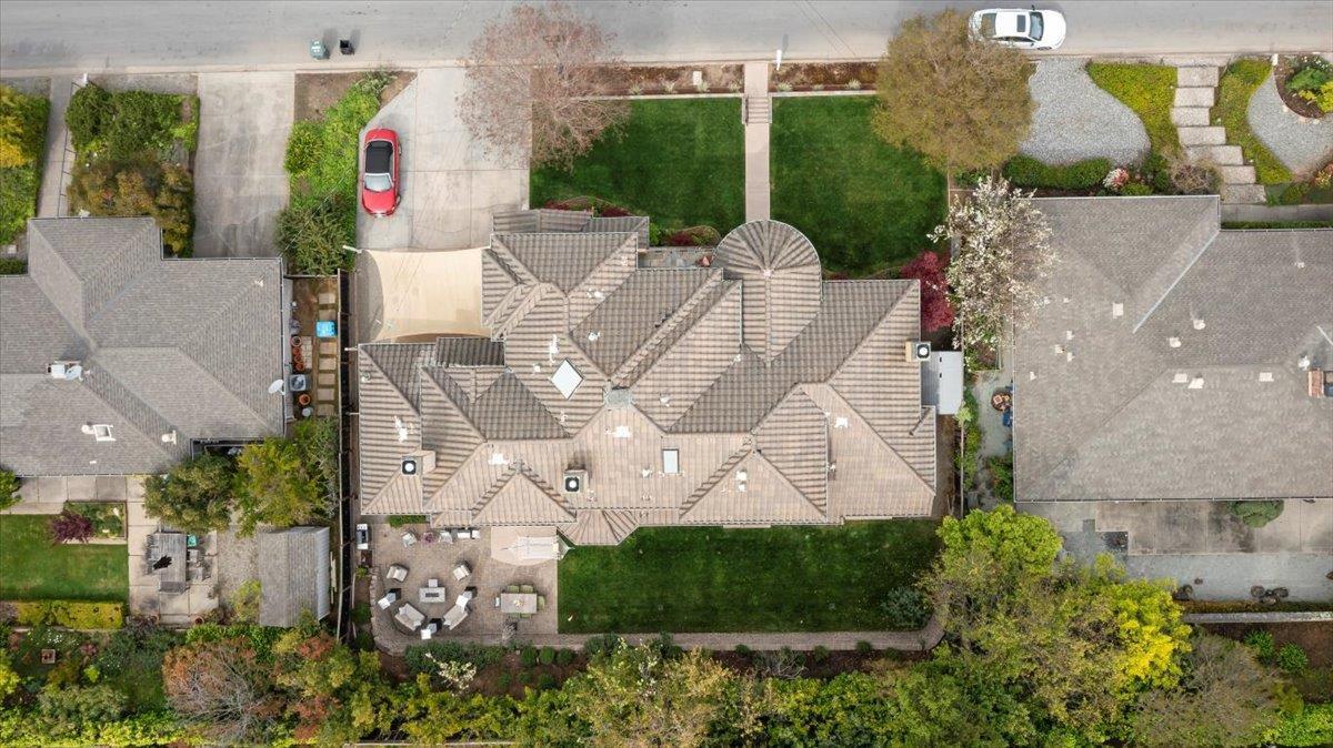 Detail Gallery Image 50 of 60 For 1271 Bellair Way, Menlo Park,  CA 94025 - 5 Beds | 4/1 Baths