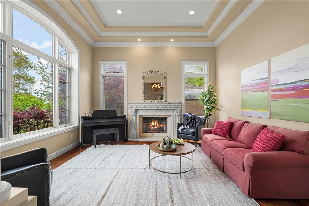 Detail Gallery Image 8 of 60 For 1271 Bellair Way, Menlo Park,  CA 94025 - 5 Beds | 4/1 Baths