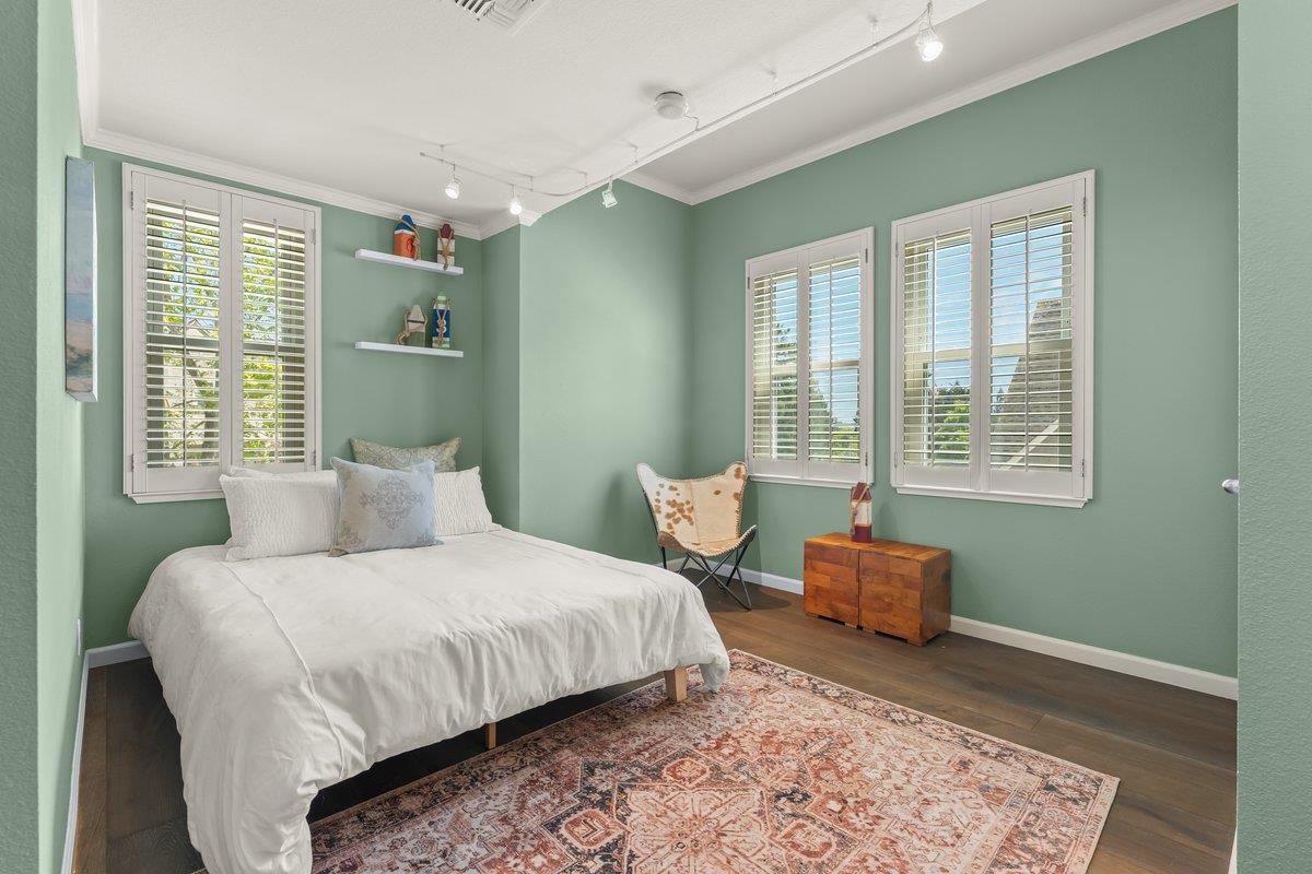 Detail Gallery Image 23 of 31 For 1051 Nobel Dr, Santa Cruz,  CA 95060 - 3 Beds | 2 Baths