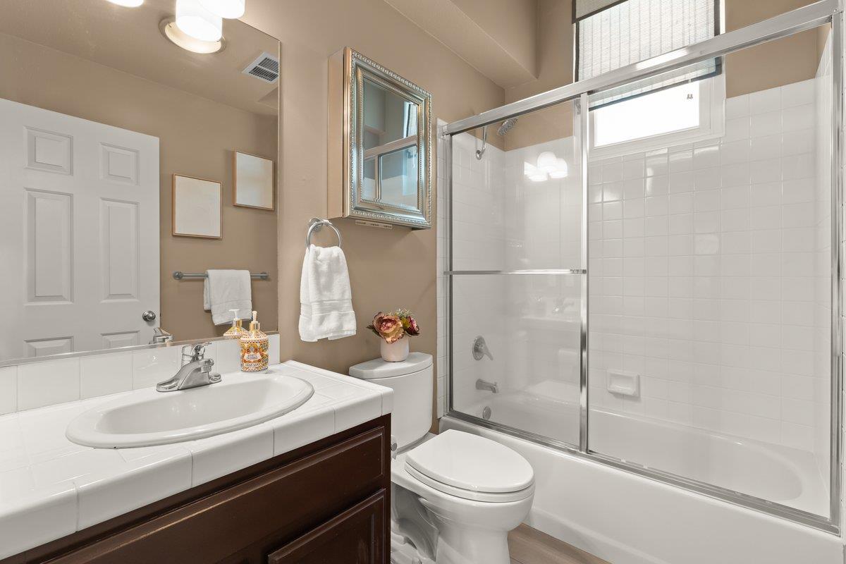 Detail Gallery Image 25 of 31 For 1051 Nobel Dr, Santa Cruz,  CA 95060 - 3 Beds | 2 Baths