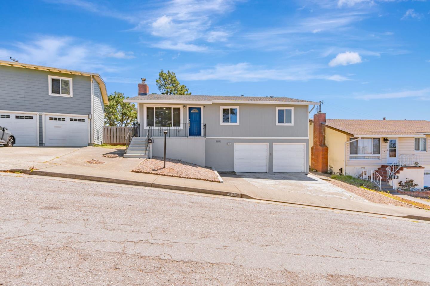 Detail Gallery Image 3 of 50 For 3810 Coronado Way, San Bruno,  CA 94066 - 3 Beds | 2 Baths