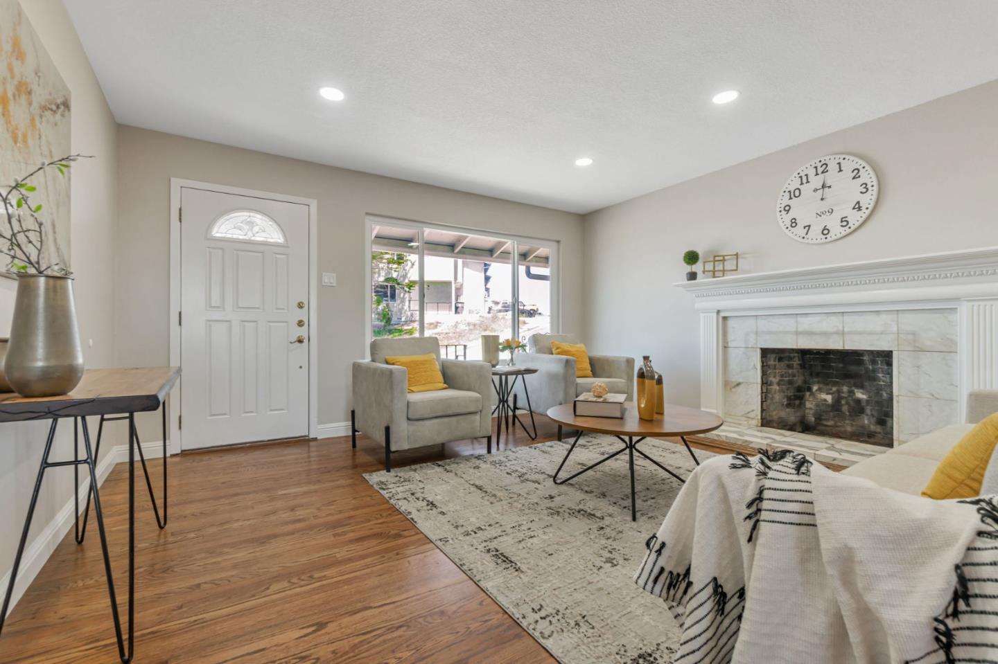 Detail Gallery Image 8 of 50 For 3810 Coronado Way, San Bruno,  CA 94066 - 3 Beds | 2 Baths