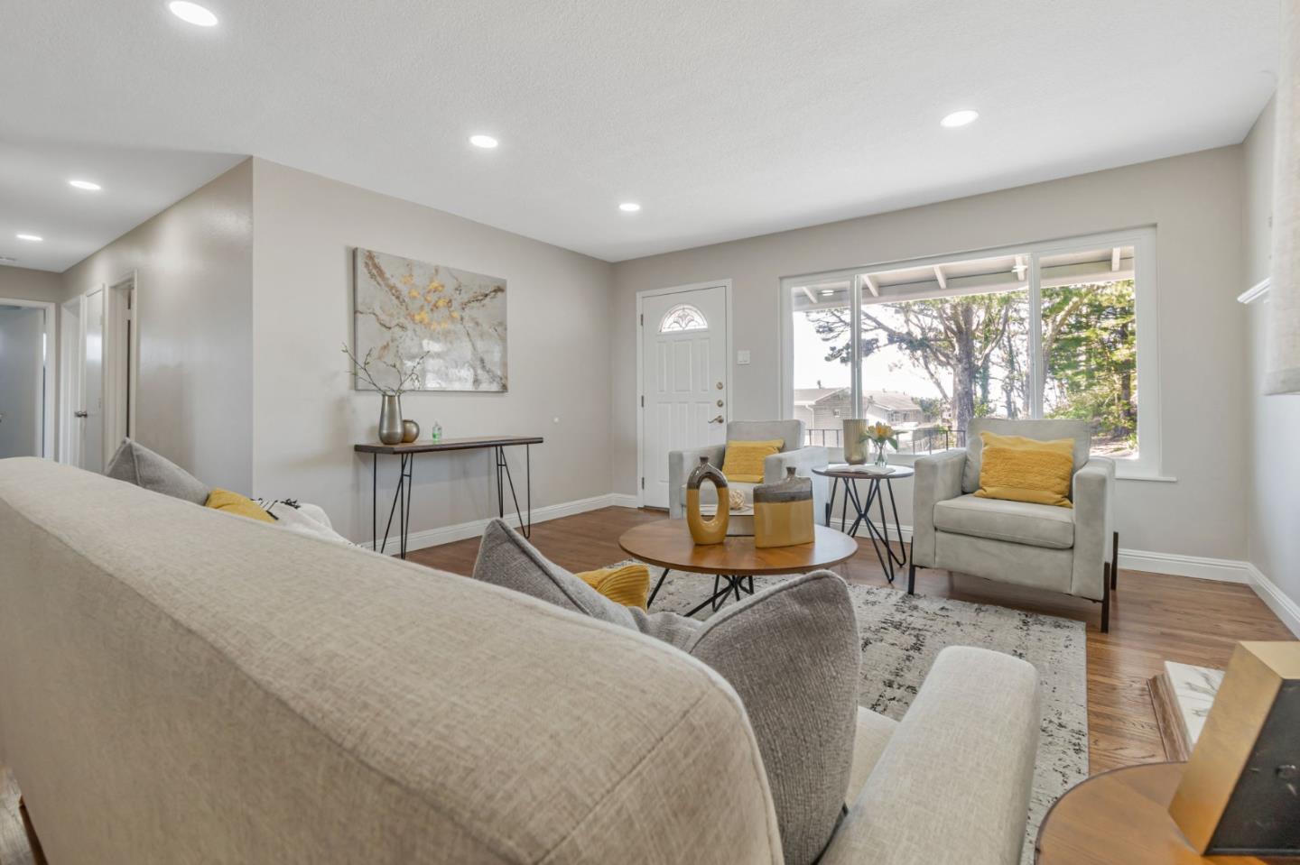 Detail Gallery Image 9 of 50 For 3810 Coronado Way, San Bruno,  CA 94066 - 3 Beds | 2 Baths