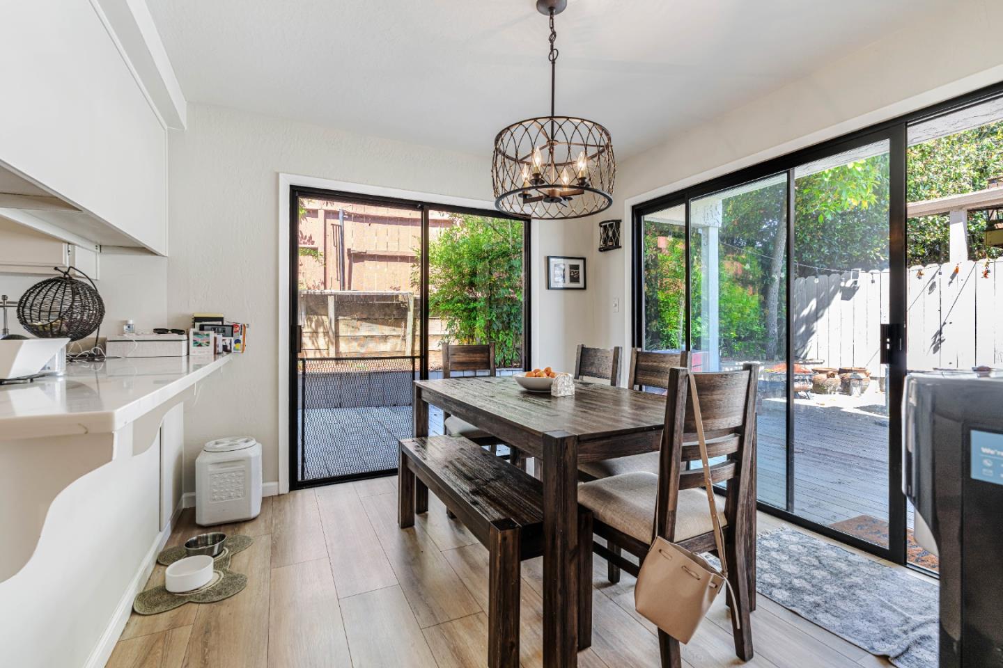Detail Gallery Image 10 of 25 For 764 Bain Pl, Redwood City,  CA 94062 - 4 Beds | 3 Baths