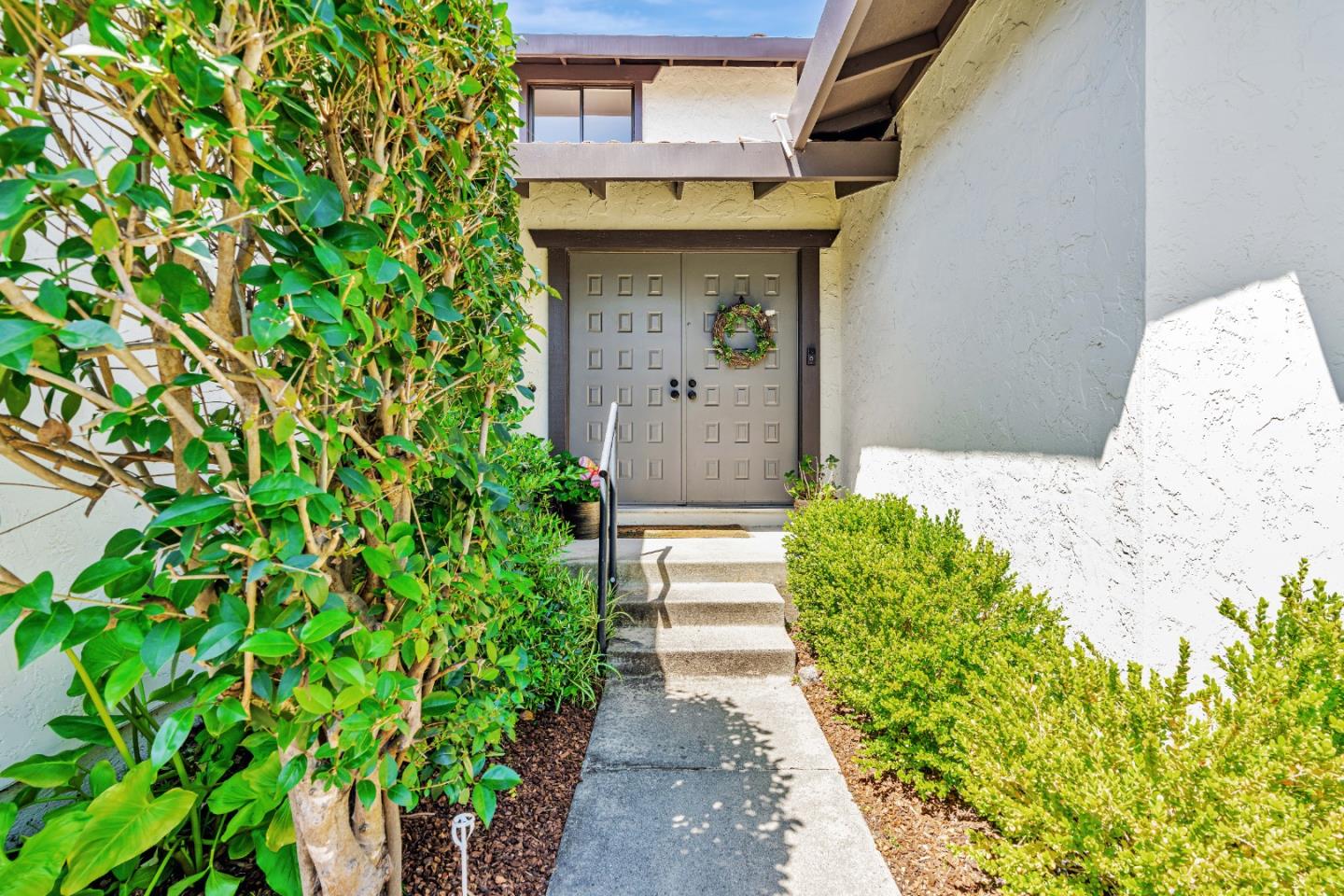 Detail Gallery Image 2 of 25 For 764 Bain Pl, Redwood City,  CA 94062 - 4 Beds | 3 Baths