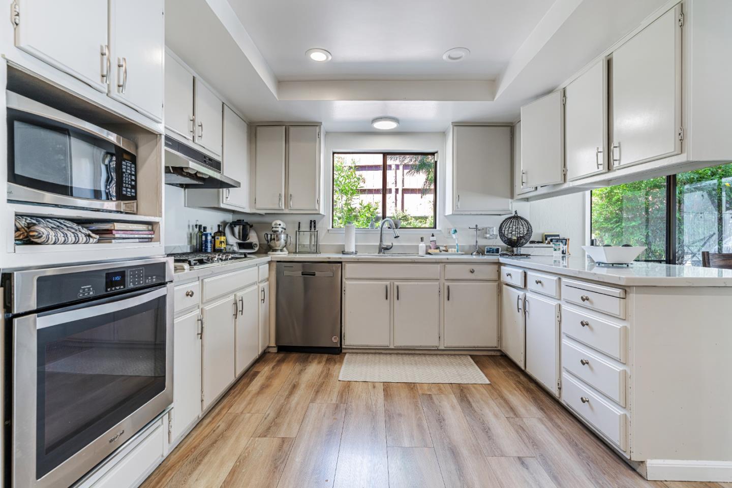 Detail Gallery Image 7 of 25 For 764 Bain Pl, Redwood City,  CA 94062 - 4 Beds | 3 Baths