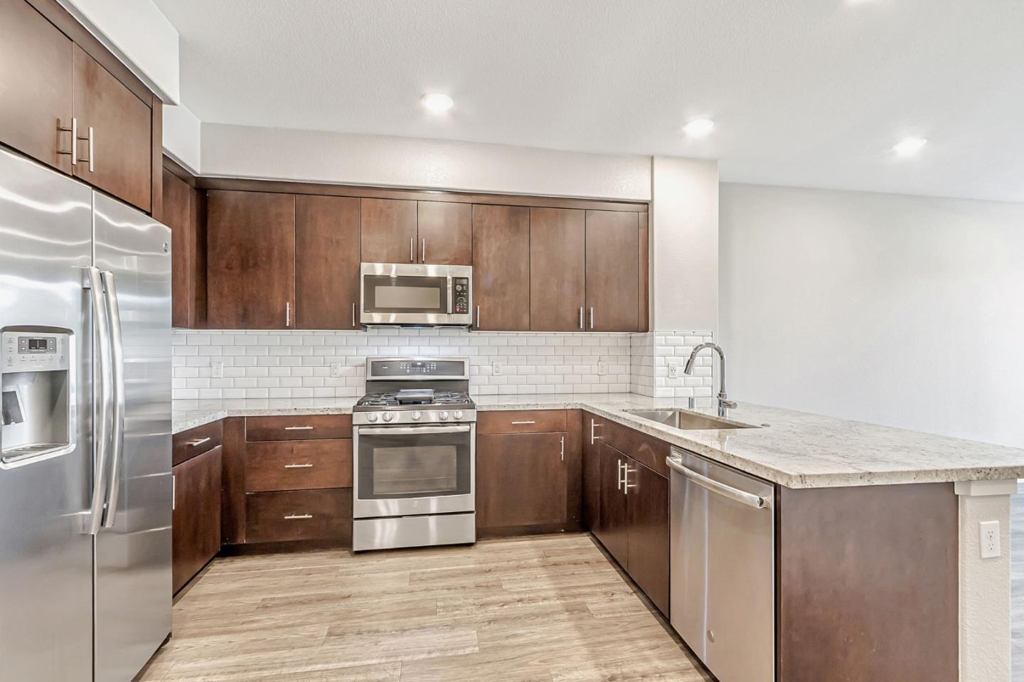 Detail Gallery Image 10 of 55 For 5951 Sunstone Dr #315,  San Jose,  CA 95123 - 2 Beds | 1 Baths