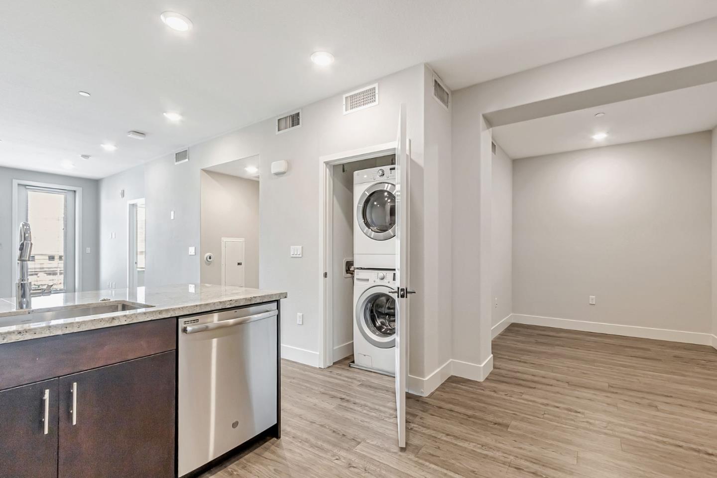 Detail Gallery Image 11 of 55 For 5951 Sunstone Dr #315,  San Jose,  CA 95123 - 2 Beds | 1 Baths