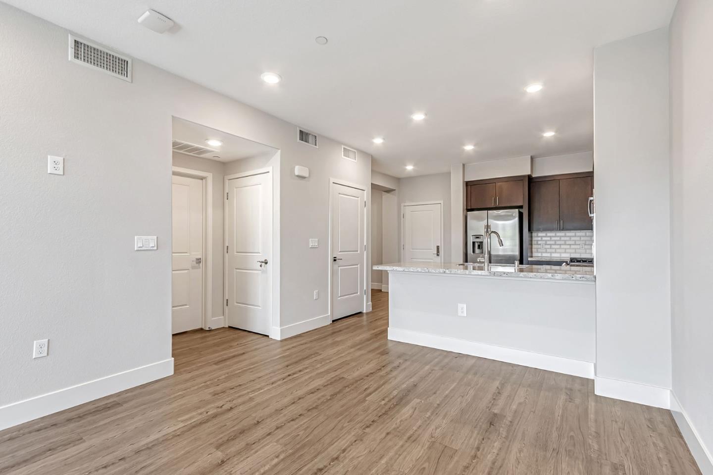 Detail Gallery Image 14 of 55 For 5951 Sunstone Dr #315,  San Jose,  CA 95123 - 2 Beds | 1 Baths