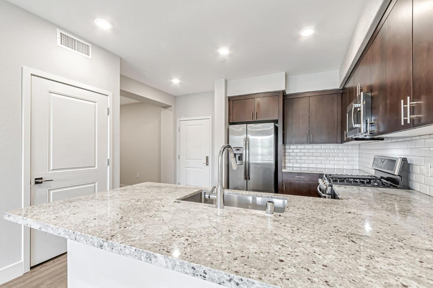 Detail Gallery Image 28 of 55 For 5951 Sunstone Dr #315,  San Jose,  CA 95123 - 2 Beds | 1 Baths