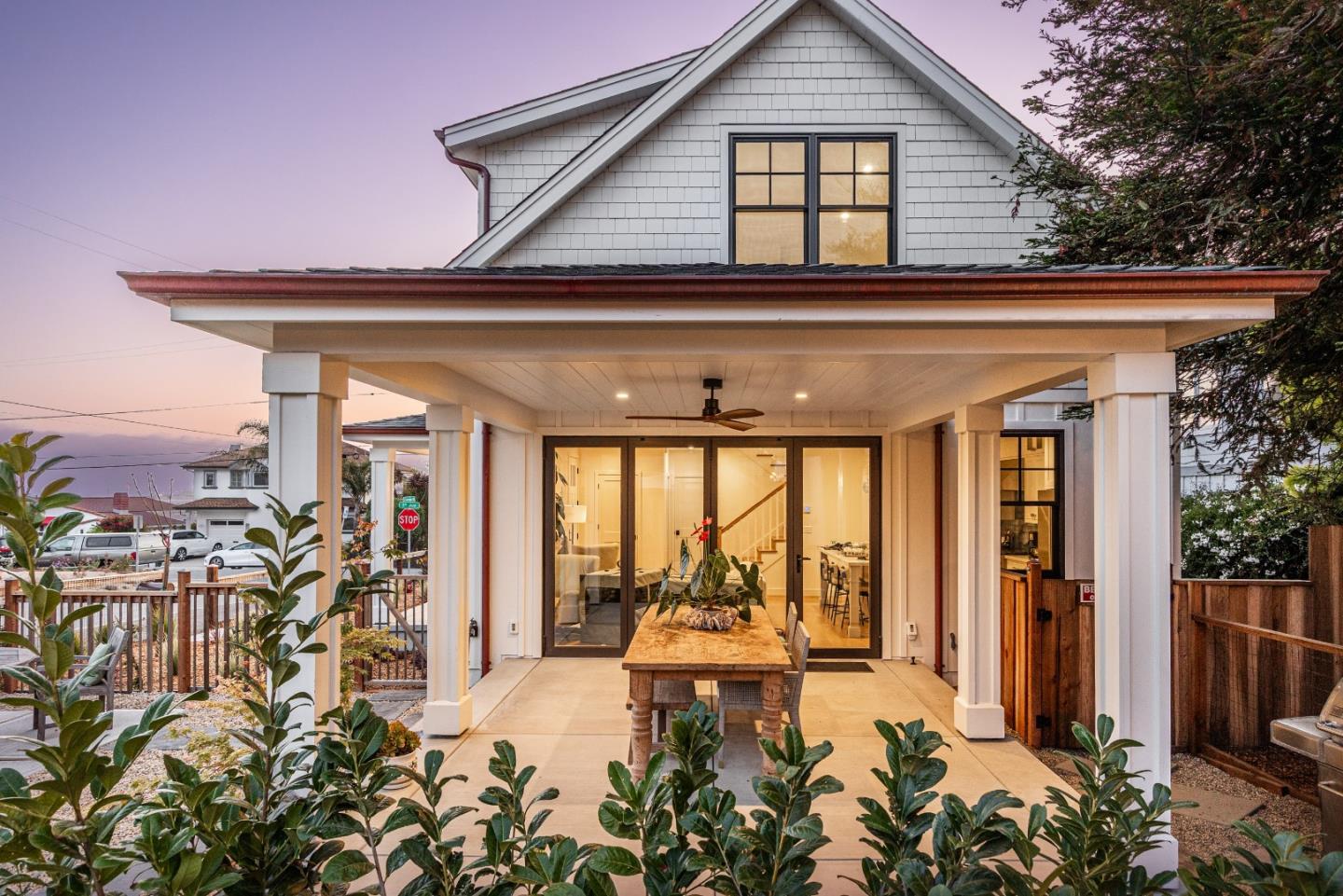 Detail Gallery Image 2 of 50 For 601 Bonnie St, Santa Cruz,  CA 95062 - 3 Beds | 2/1 Baths