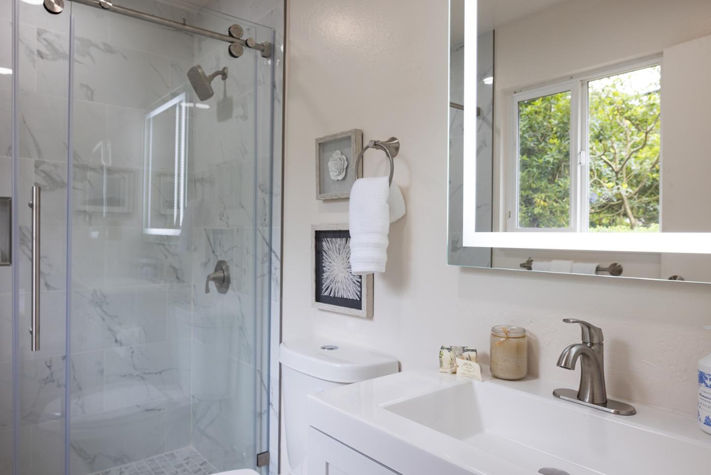 Detail Gallery Image 14 of 23 For 3391 Carpenter Rd, Carmel,  CA 93923 - 2 Beds | 2 Baths