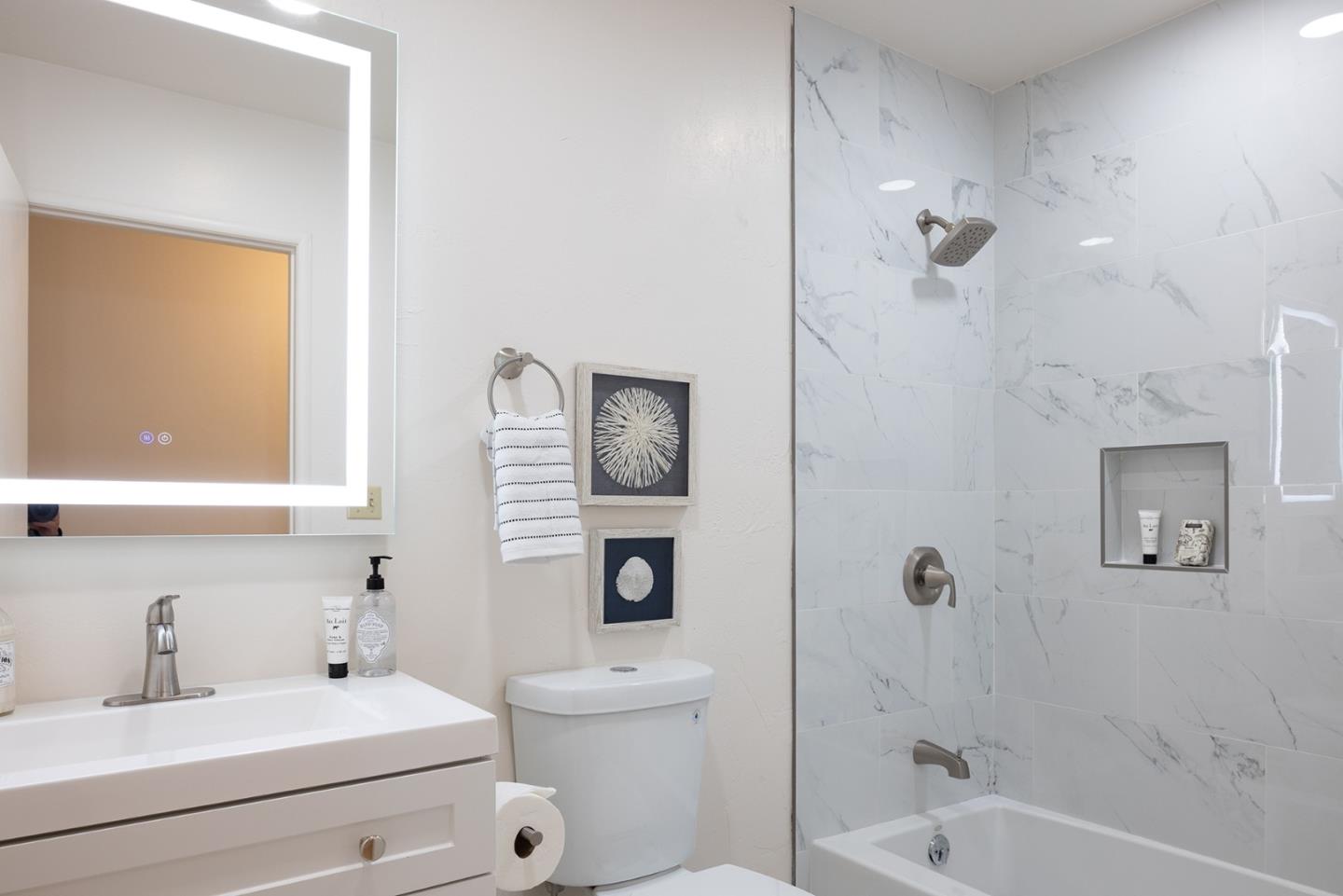 Detail Gallery Image 16 of 23 For 3391 Carpenter Rd, Carmel,  CA 93923 - 2 Beds | 2 Baths