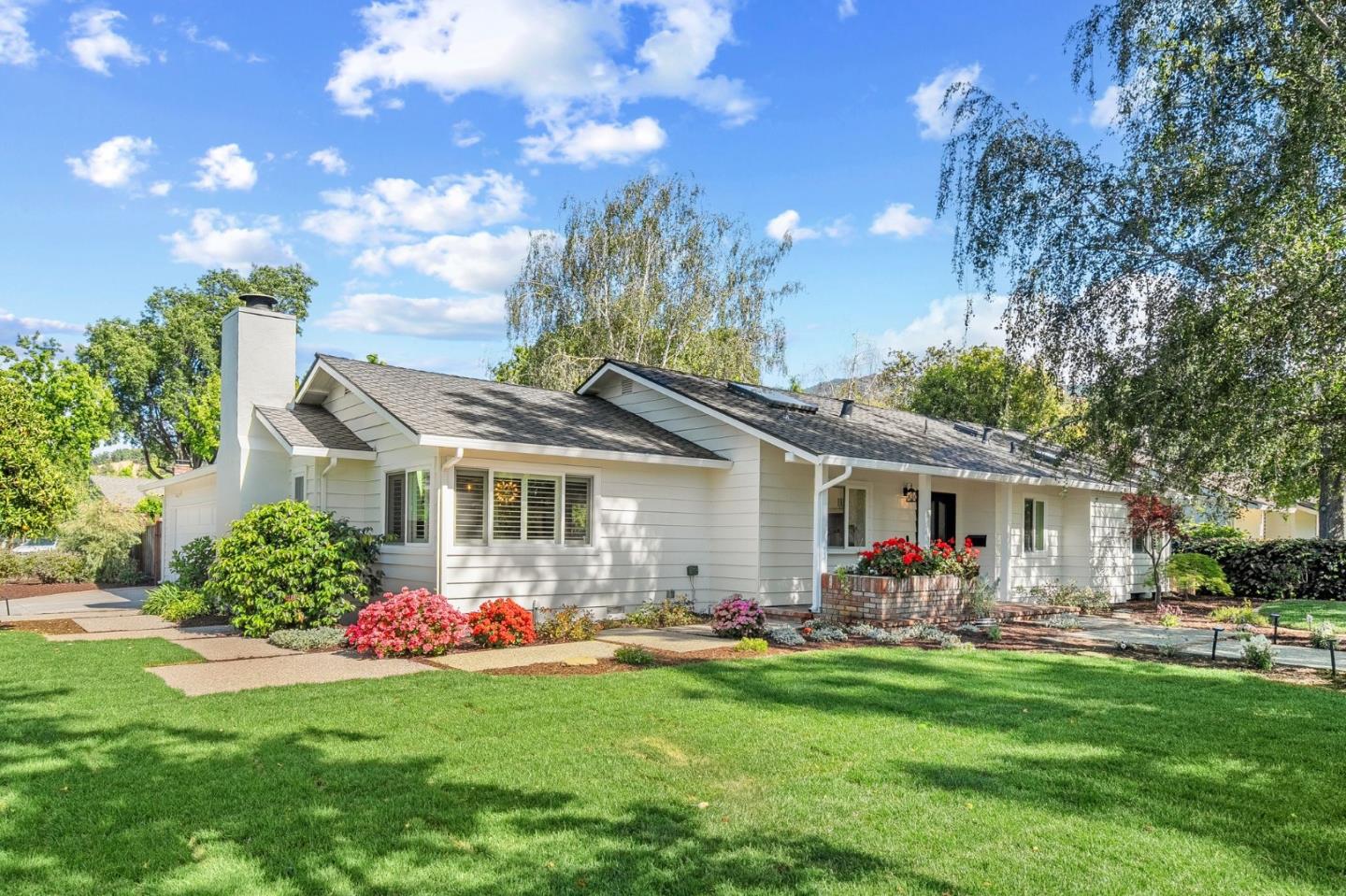 Detail Gallery Image 2 of 64 For 140 Stonybrook Rd, Los Gatos,  CA 95032 - 3 Beds | 2 Baths