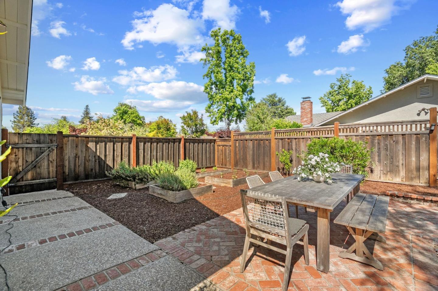 Detail Gallery Image 54 of 64 For 140 Stonybrook Rd, Los Gatos,  CA 95032 - 3 Beds | 2 Baths