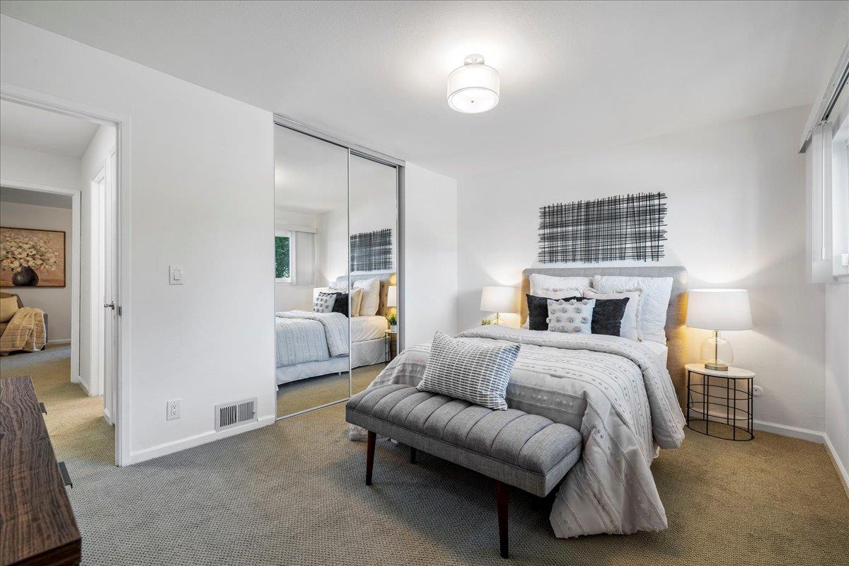 Detail Gallery Image 14 of 20 For 125 Connemara Way #16,  Sunnyvale,  CA 94087 - 2 Beds | 1/1 Baths