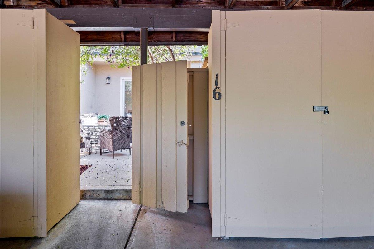 Detail Gallery Image 18 of 20 For 125 Connemara Way #16,  Sunnyvale,  CA 94087 - 2 Beds | 1/1 Baths