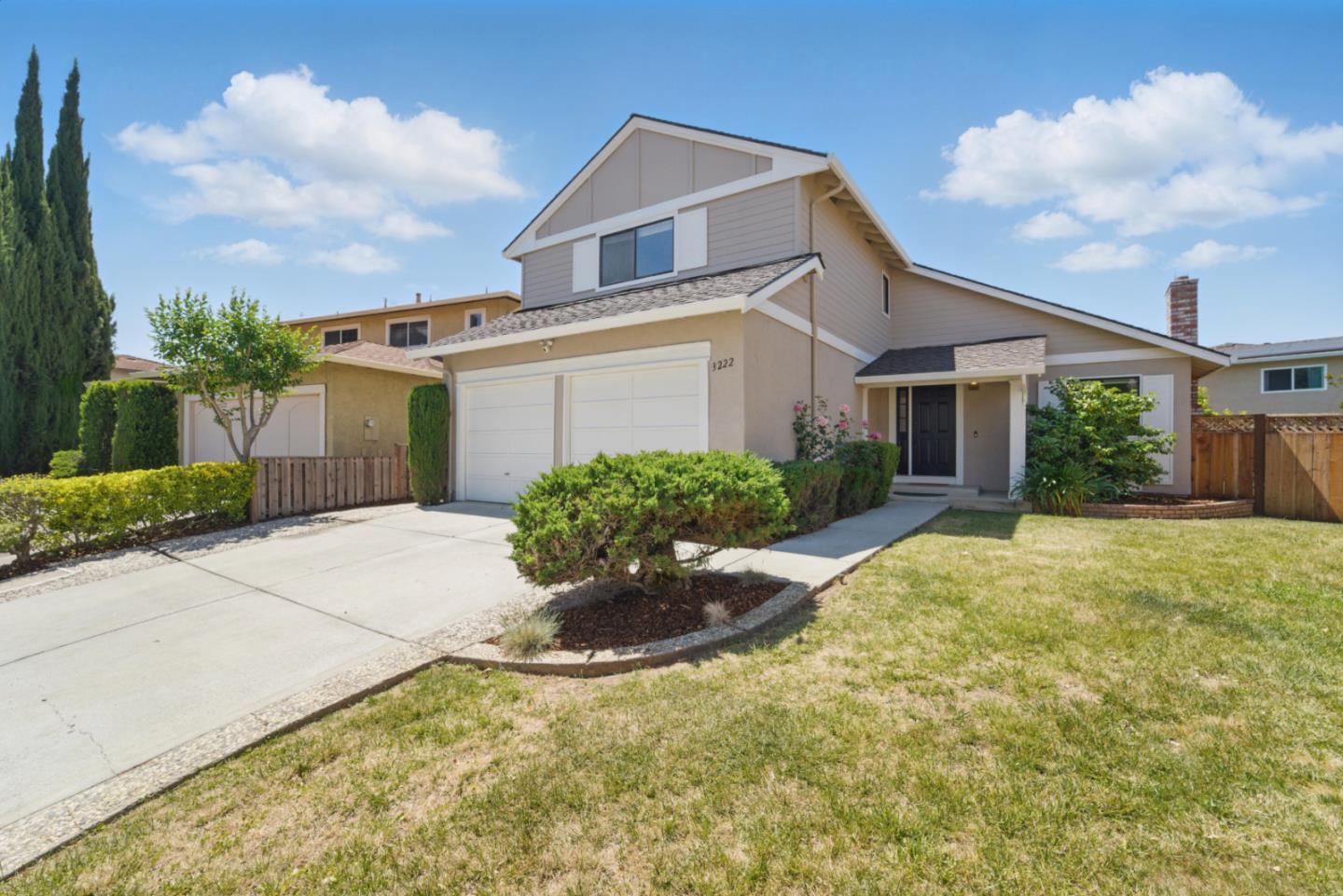 Detail Gallery Image 2 of 45 For 3222 Scotch Heather Ct, San Jose,  CA 95148 - 4 Beds | 3/1 Baths