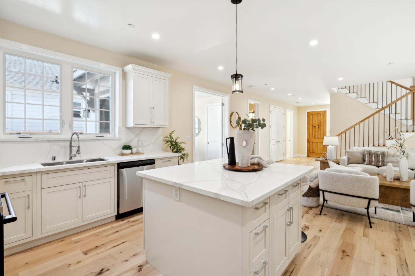 Detail Gallery Image 15 of 45 For 121 S Fremont St, San Mateo,  CA 94401 - 4 Beds | 5 Baths