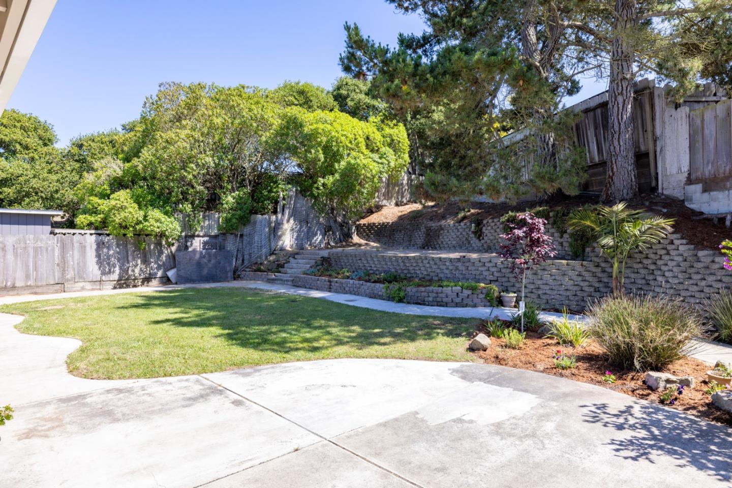 Detail Gallery Image 16 of 23 For 3022 Westwood Ct, Marina,  CA 93933 - 3 Beds | 2 Baths