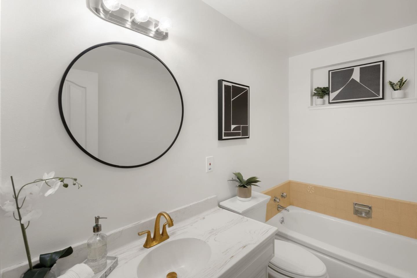 Detail Gallery Image 21 of 31 For 2566 Aragon Way, San Jose,  CA 95125 - 3 Beds | 2/1 Baths