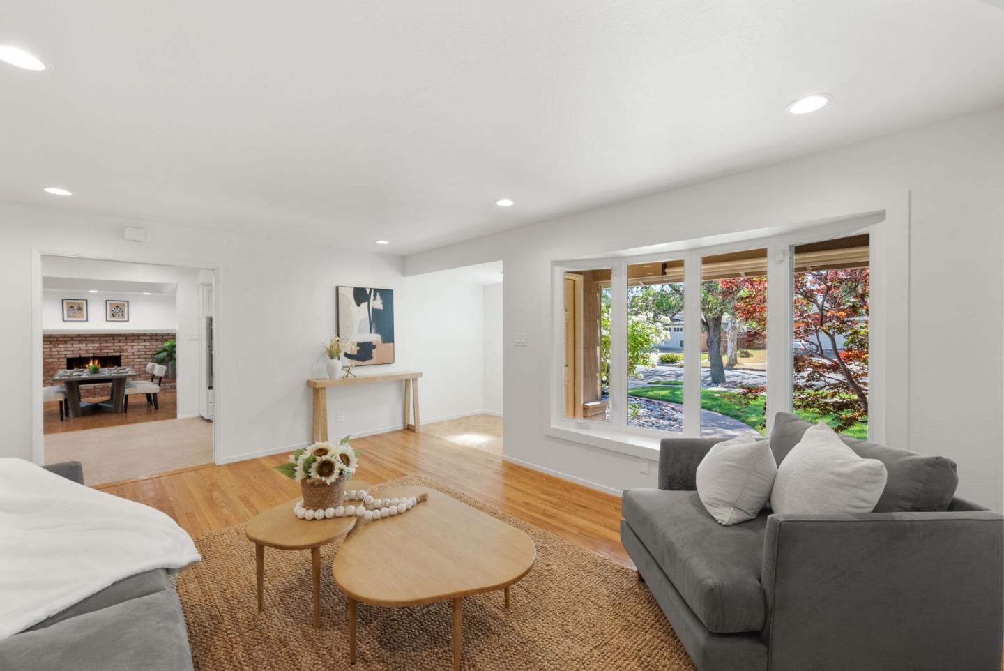 Detail Gallery Image 5 of 31 For 2566 Aragon Way, San Jose,  CA 95125 - 3 Beds | 2/1 Baths