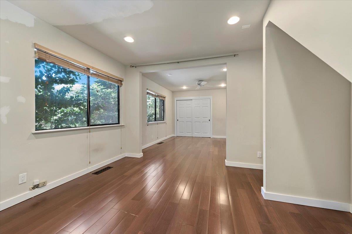Detail Gallery Image 12 of 34 For 885 Patrol Rd, Woodside,  CA 94062 - 4 Beds | 3/1 Baths
