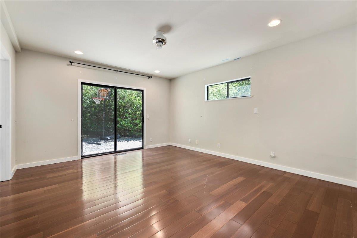 Detail Gallery Image 14 of 34 For 885 Patrol Rd, Woodside,  CA 94062 - 4 Beds | 3/1 Baths