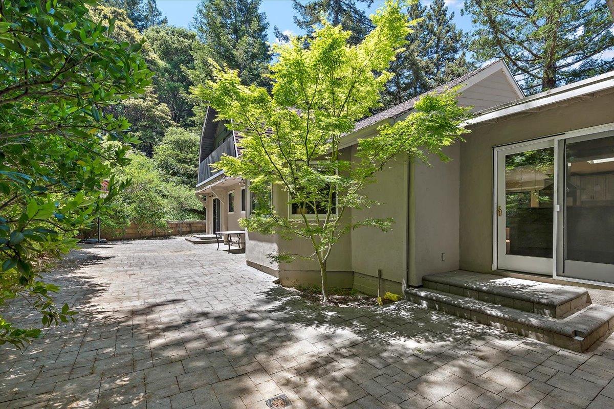 Detail Gallery Image 32 of 34 For 885 Patrol Rd, Woodside,  CA 94062 - 4 Beds | 3/1 Baths