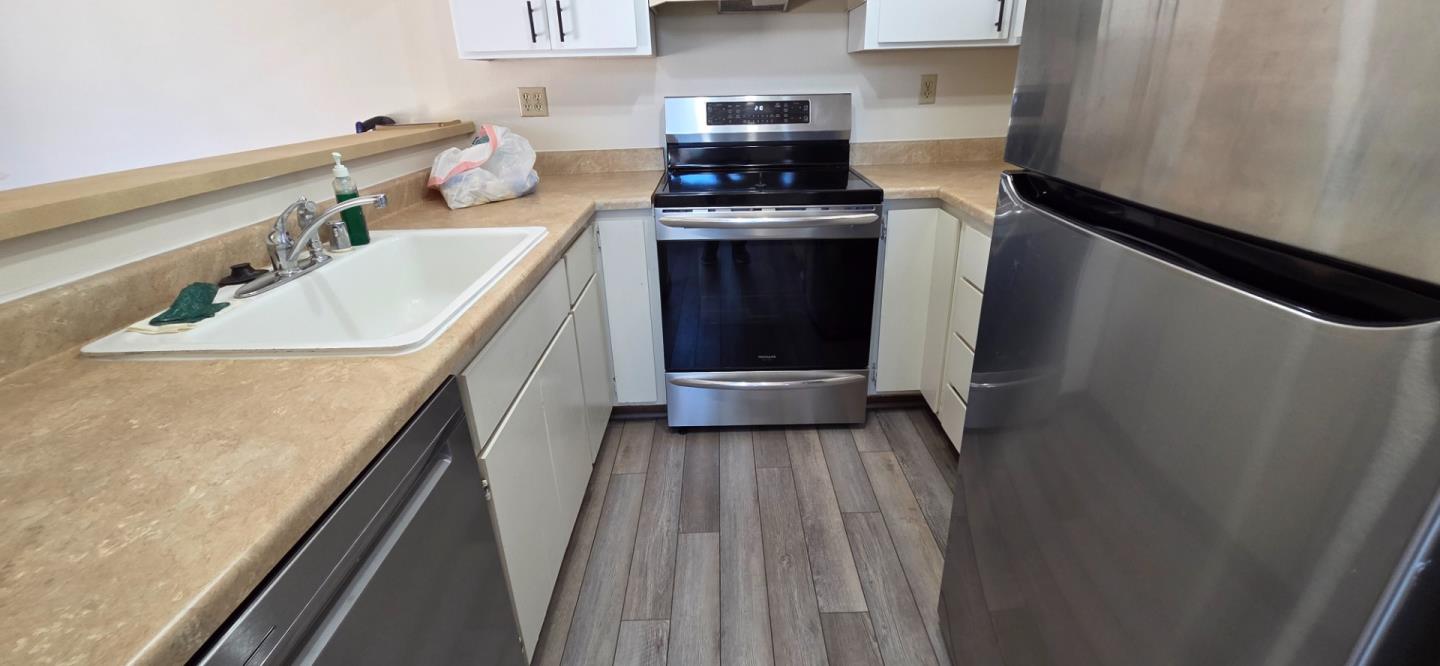 Detail Gallery Image 5 of 20 For 444 Coyote Creek Cir, San Jose,  CA 95116 - 1 Beds | 1 Baths