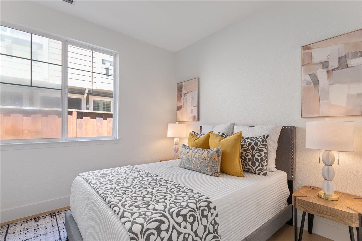 Detail Gallery Image 13 of 31 For 825 S 22nd St, San Jose,  CA 95116 - 5 Beds | 3 Baths
