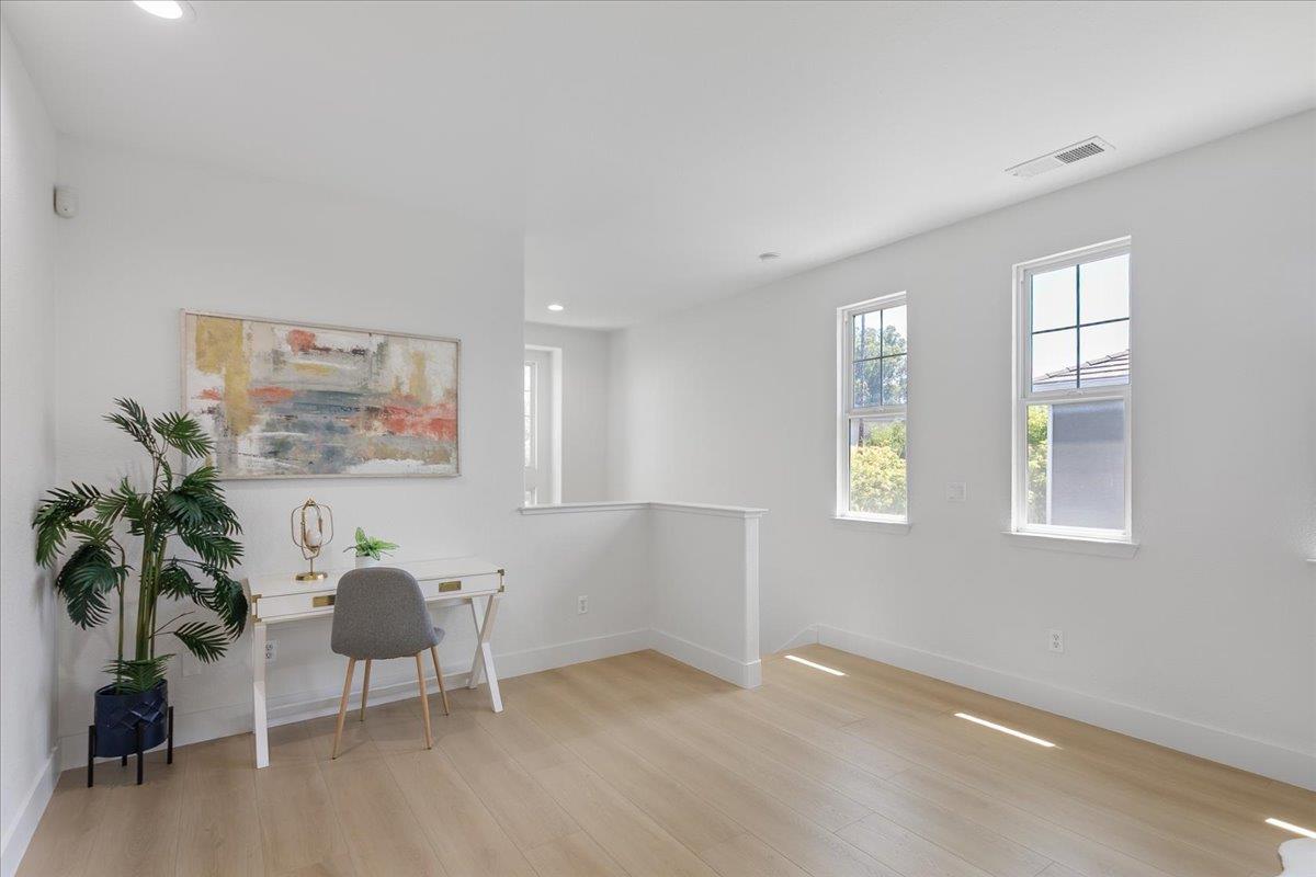 Detail Gallery Image 17 of 31 For 825 S 22nd St, San Jose,  CA 95116 - 5 Beds | 3 Baths