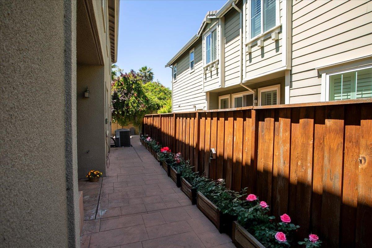 Detail Gallery Image 28 of 31 For 825 S 22nd St, San Jose,  CA 95116 - 5 Beds | 3 Baths