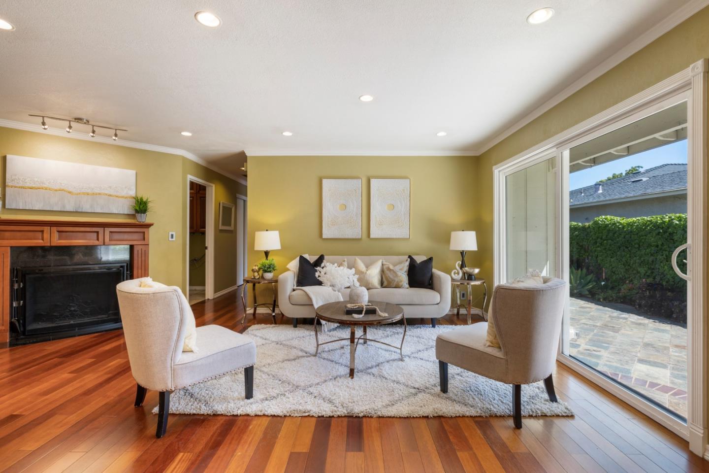 Detail Gallery Image 11 of 36 For 465 E Mckinley Ave, Sunnyvale,  CA 94086 - 5 Beds | 3 Baths