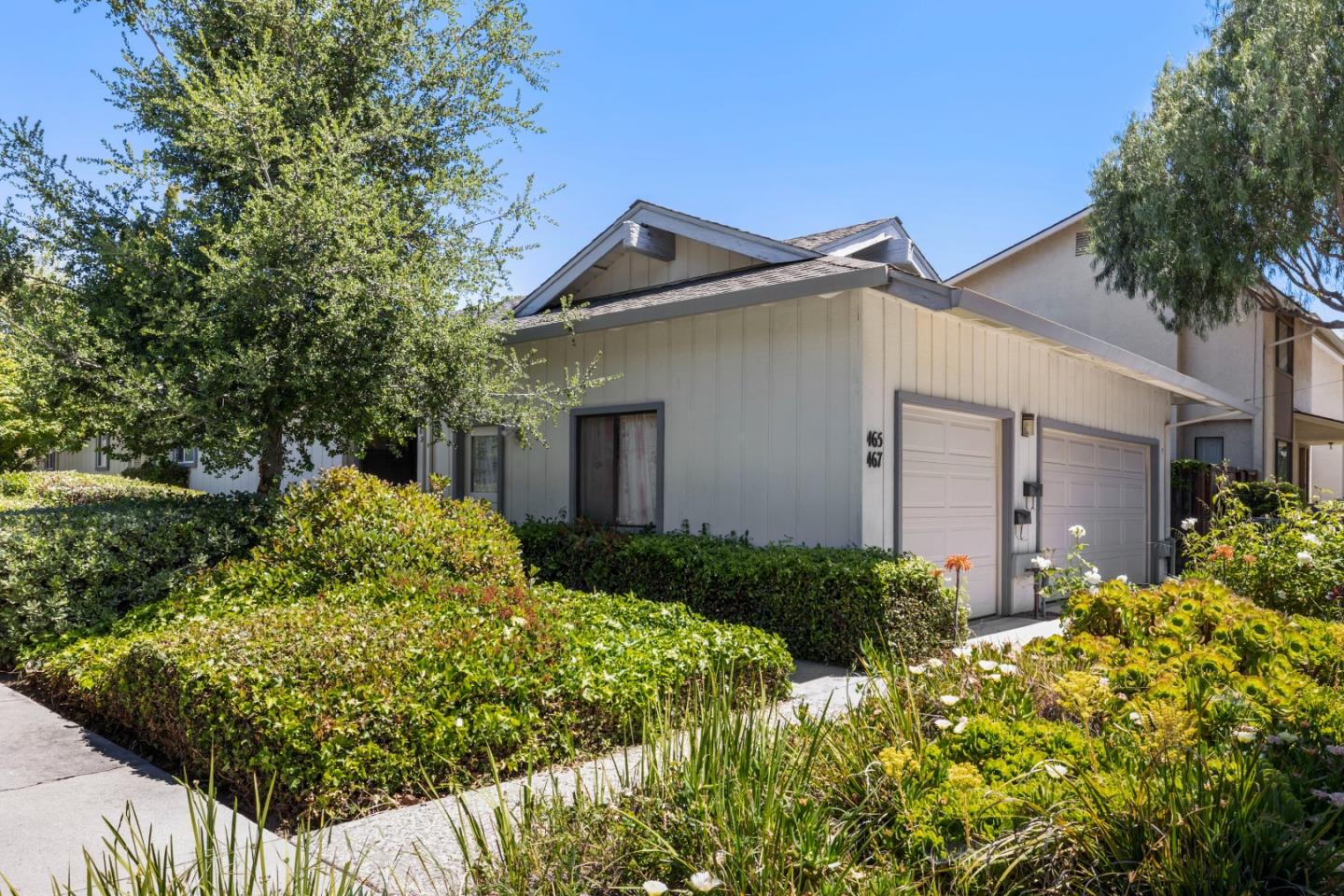 Detail Gallery Image 2 of 36 For 465 E Mckinley Ave, Sunnyvale,  CA 94086 - 5 Beds | 3 Baths
