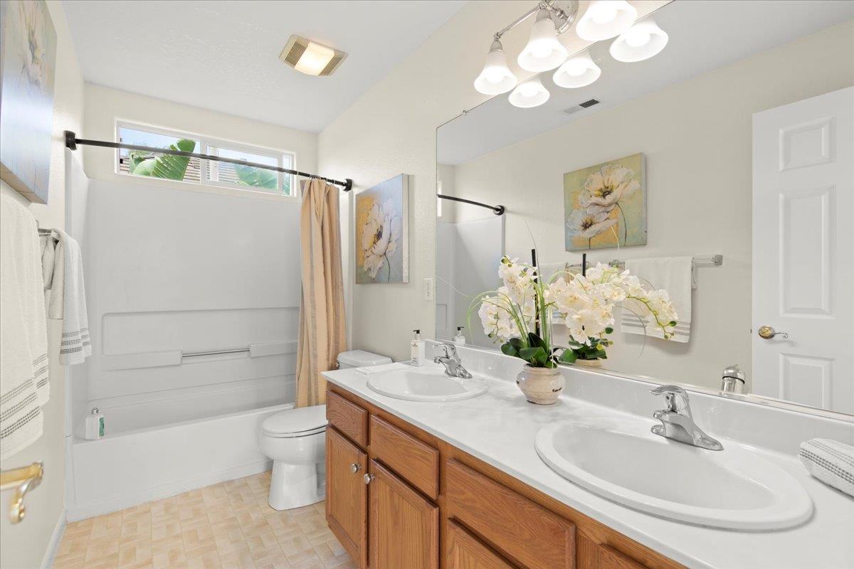Detail Gallery Image 22 of 31 For 35 Paseo Dr, Watsonville,  CA 95076 - 4 Beds | 2/1 Baths
