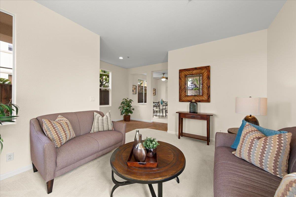 Detail Gallery Image 4 of 31 For 35 Paseo Dr, Watsonville,  CA 95076 - 4 Beds | 2/1 Baths