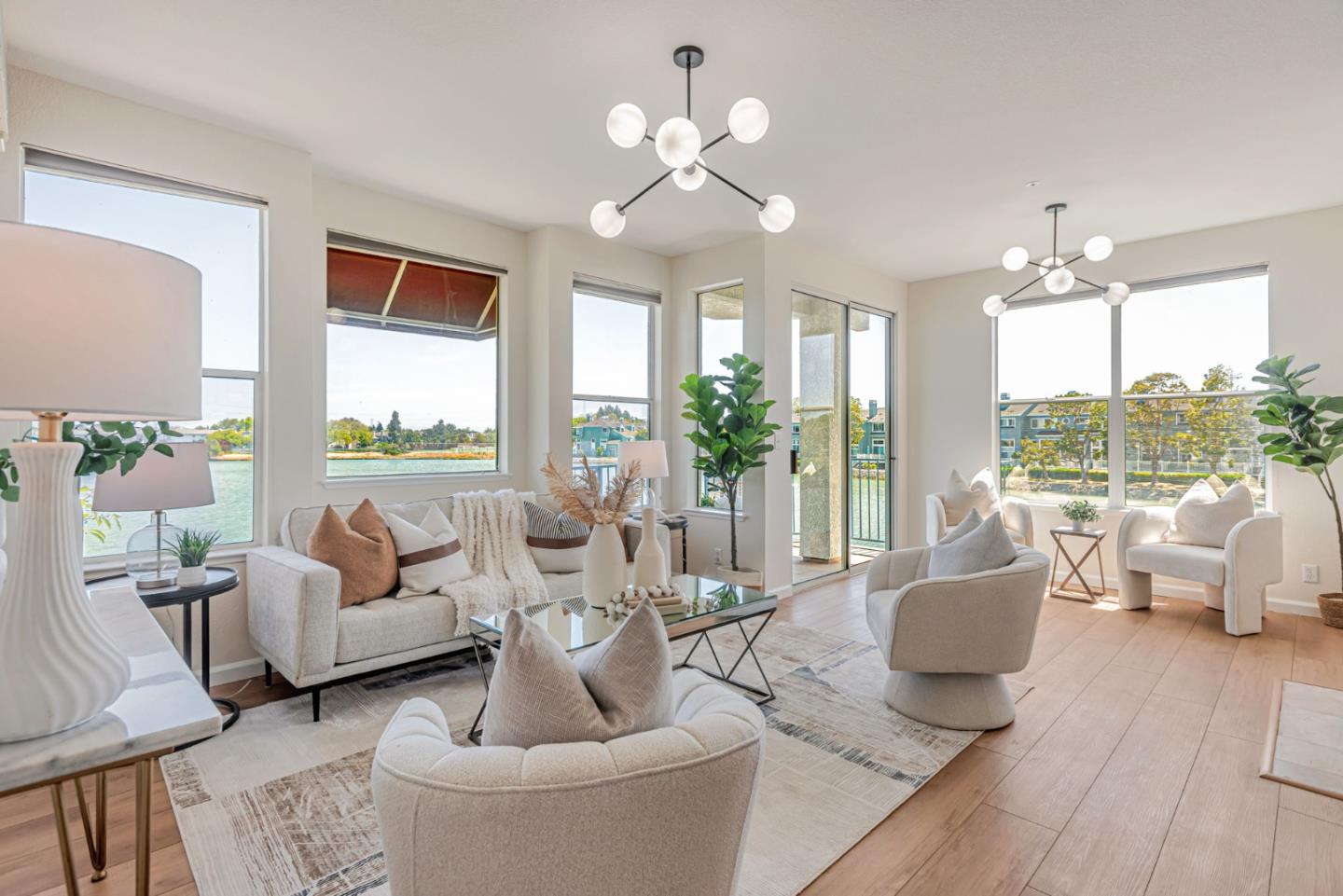 Detail Gallery Image 4 of 49 For 1000 Davit Ln #126,  Redwood Shores,  CA 94065 - 2 Beds | 2 Baths