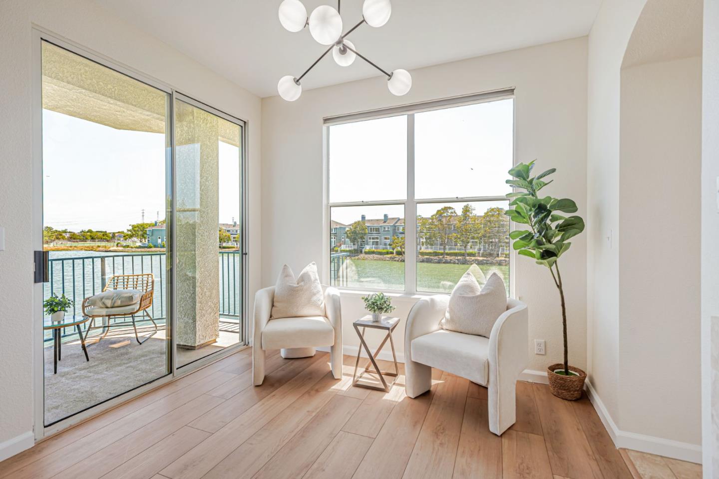 Detail Gallery Image 9 of 49 For 1000 Davit Ln #126,  Redwood Shores,  CA 94065 - 2 Beds | 2 Baths